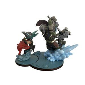 Hulk Thor Ragnarok Q-Fig Max Marvel Avengers Gladiator Quantum Mechanix Bundle